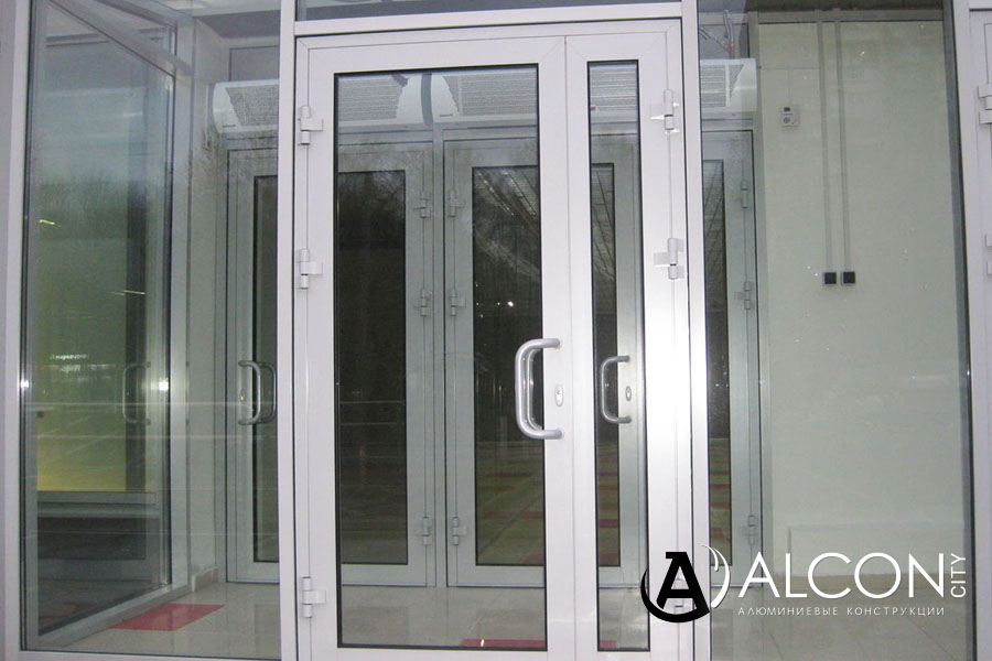 Двери алюминиевые со стеклом в Орехово-Зуеве